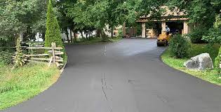 Best Driveway Pressure Washing  in Divernon, IL